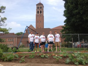 Community Garden Volunteers4